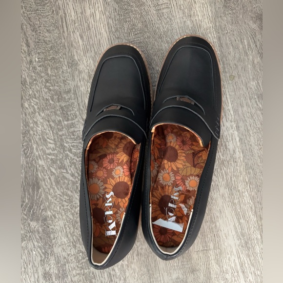 NWT KORKS Modeste Heeled Penny Loafers Old Money Preppy 9.5 - Picture 7 of 12